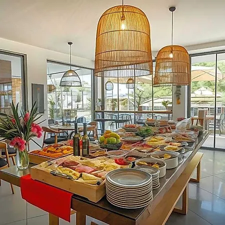 Payava By True Blue Otel 3*