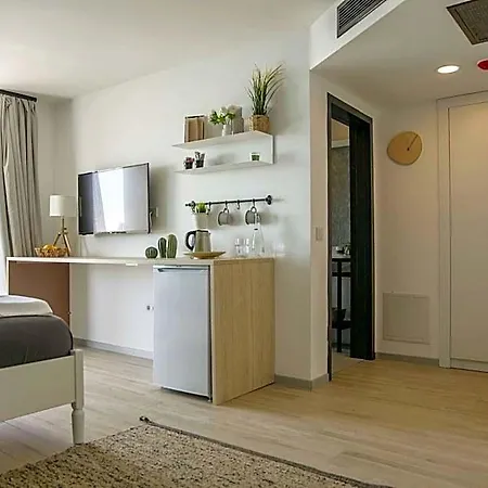 Payava By True Blue Otel 3*